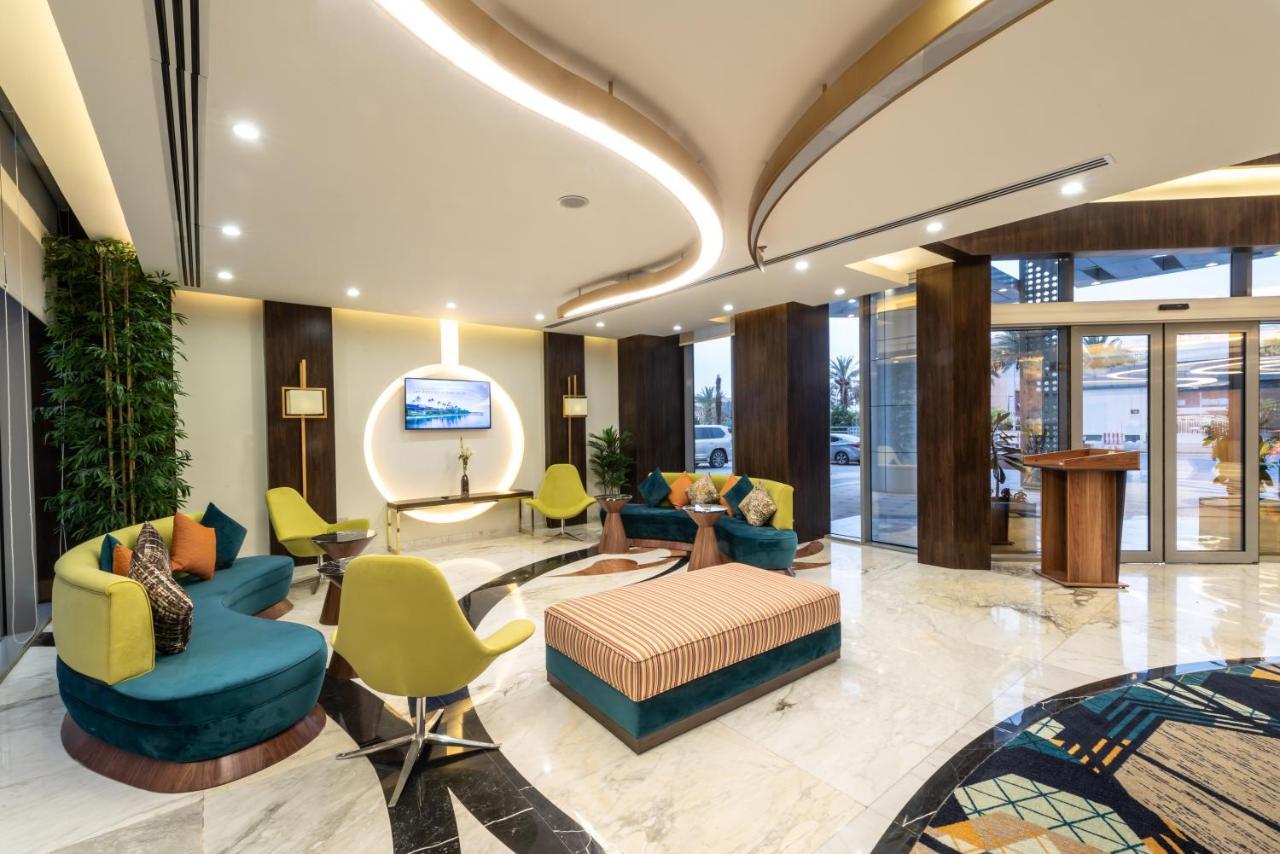 Warwick Al Wezarat Hotel Riyadh